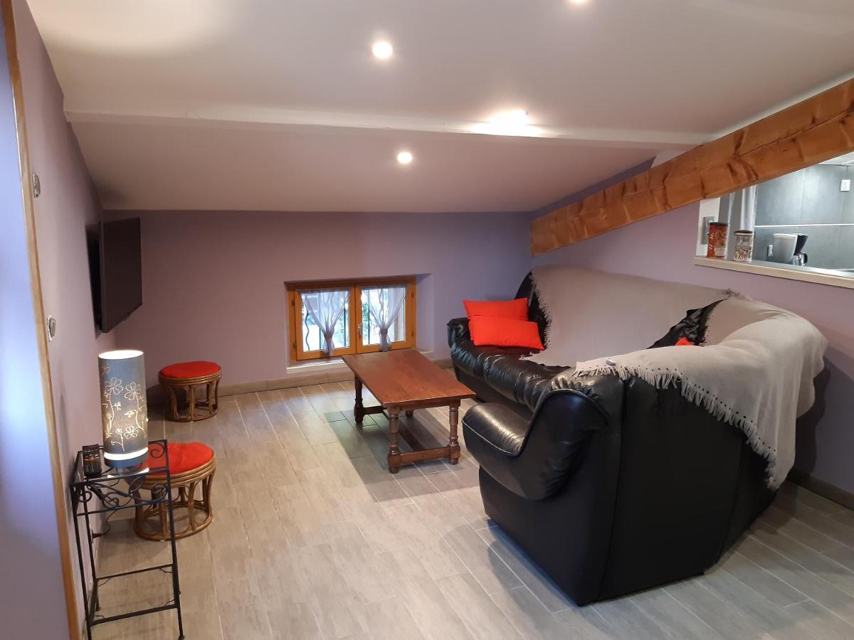 Gites Les Maisons Rouges Jasseron Exterior photo